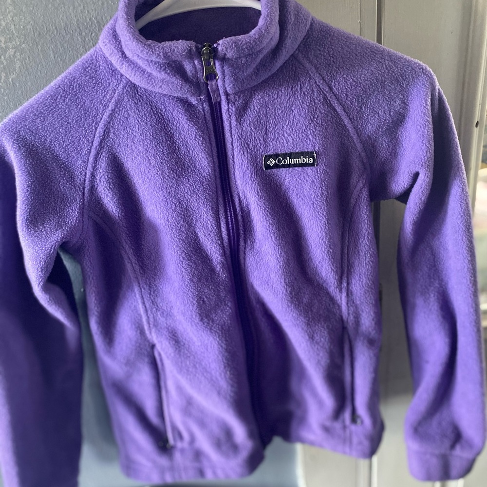 Size 10-12 girls Columbia fleece zip up. - Picture 1 of 3